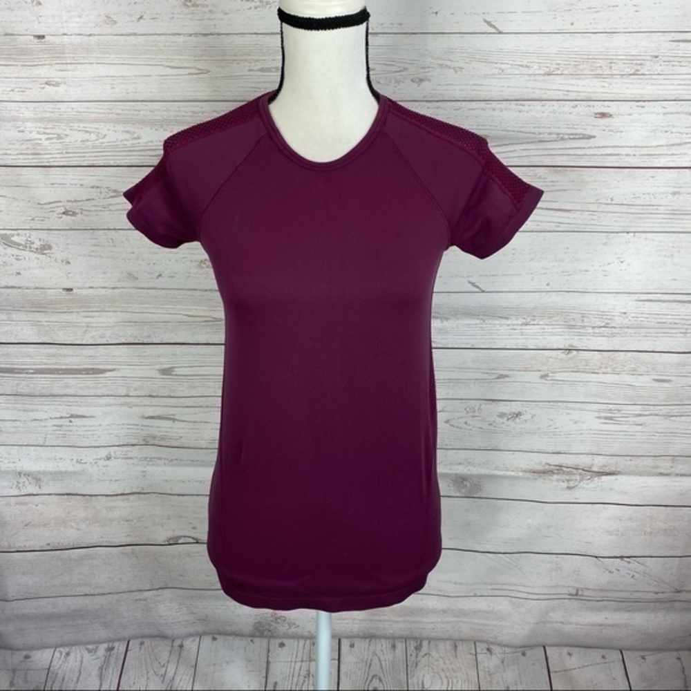 Athleta burgundy/maroon perforated Caliber tee
